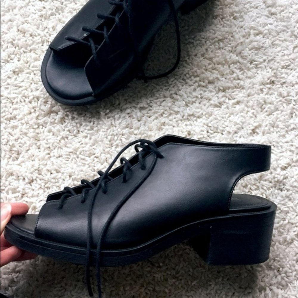H&M Black Lace Up Chunky Sandals - Picture 3 of 3